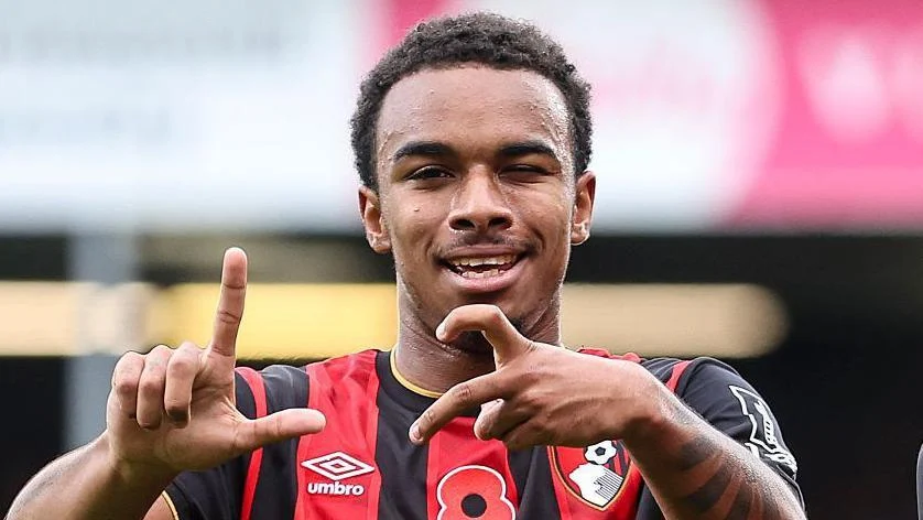 Eli Junior Kroupi: Bintang Muda Bournemouth yang Membuat Heboh Dunia Sepakbola