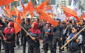 Gebrak Kritik Serikat Buruh Dekat Kekuasaan: Fakta Demo Buruh, Penangkapan, dan Dukungan Politik