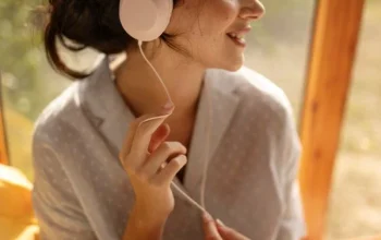 Gen Z: Antara Minat Haji dan Tren Earphone Kabel