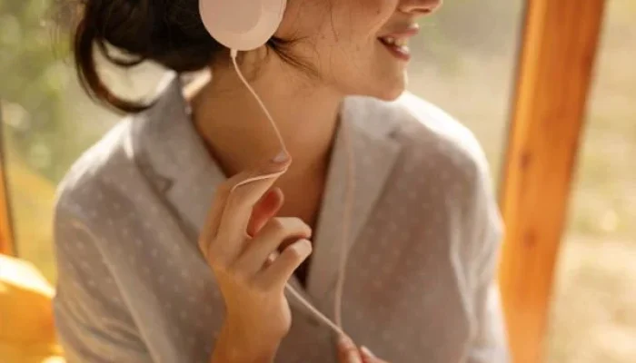 Gen Z: Antara Minat Haji dan Tren Earphone Kabel