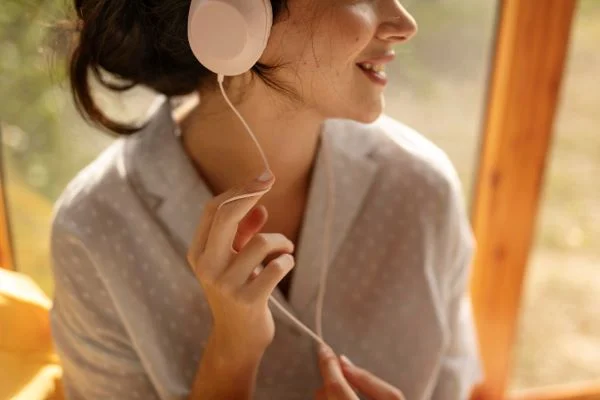 Gen Z: Antara Minat Haji dan Tren Earphone Kabel