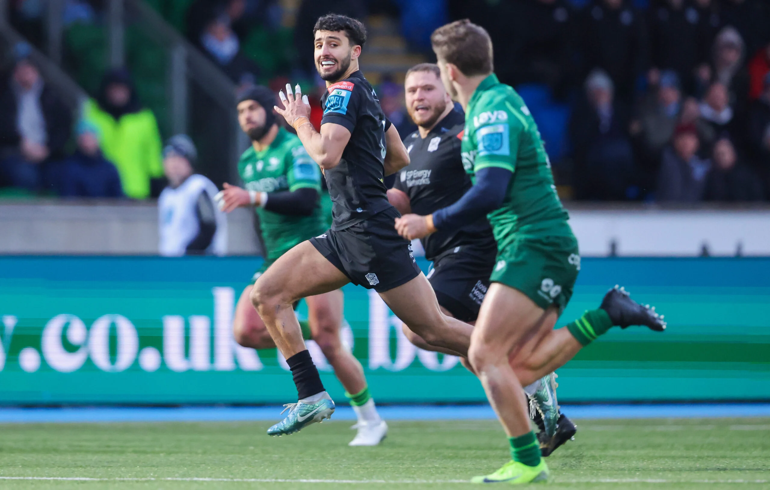 Glasgow Warriors Raih Kemenangan 5-Try atas Connacht di URC