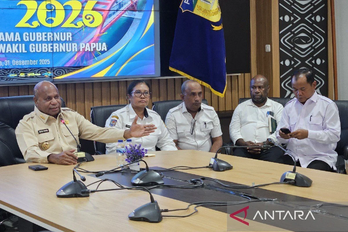 Gubernur Papua Tegaskan Tidak Ada Penerimaan CPNS dan Batal Video Bantuan WhatsApp Hoaks