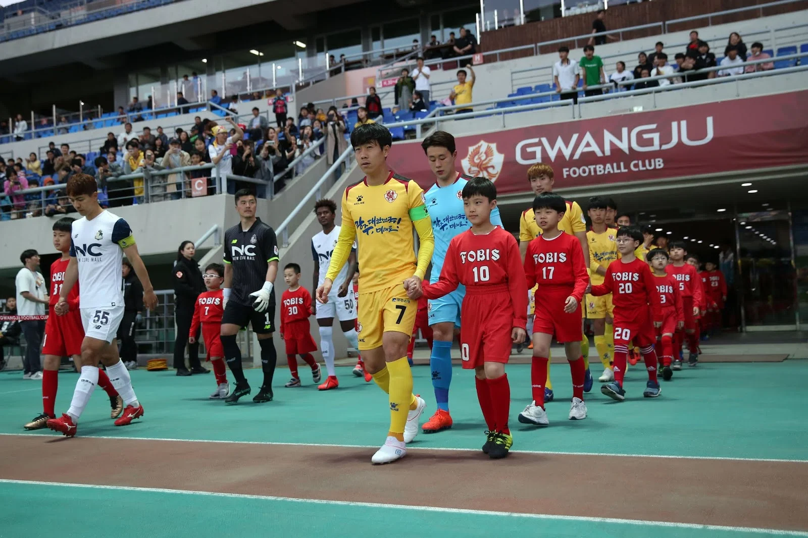 Gwangju vs FC Seoul: Persaingan Sengit di Liga Sepak Bola Korea