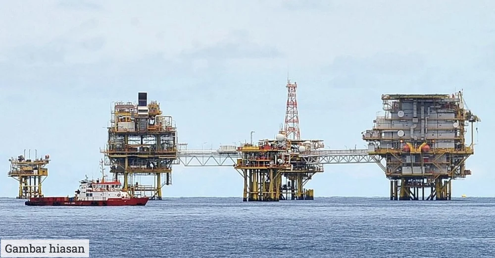 Harga minyak melonjak tajam: Dampak keputusan Trump di Selat Hormuz bikin pasar global bergolak