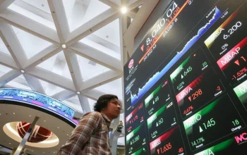 IHSG Diprediksi Koreksi, Saham PTRO dan ANTM Jadi Sorotan
