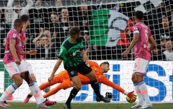 Iron Man Tumbang, Sassuolo Kalah Dramatis dari Torino di Serie A