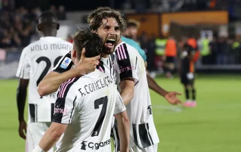 Juventus Hadapi Tantangan Baru: Mencari Bek Baru dan Menjaga Pemain Utama