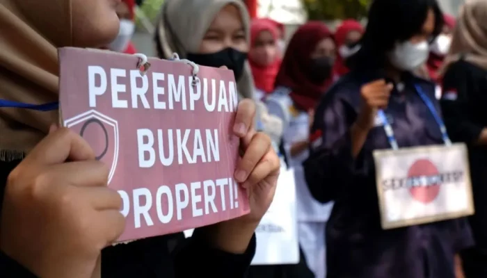 Kabar Dari Pennsylvania: Protes Siswa, Kasus Pelecehan Seksual, dan Biaya Rumah Pangeran Wales