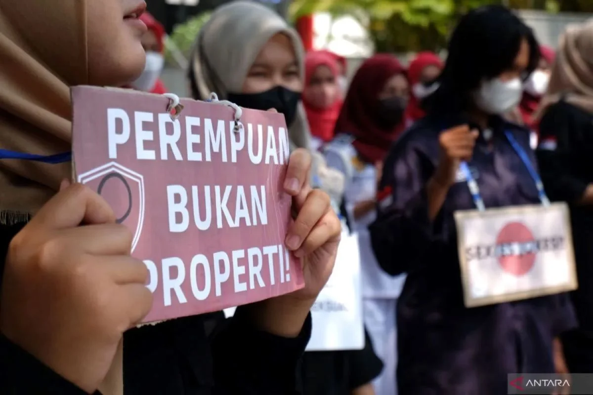 Kabar Dari Pennsylvania: Protes Siswa, Kasus Pelecehan Seksual, dan Biaya Rumah Pangeran Wales