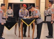 Kapolri Lantik Brigadir Jenderal Polisi sebagai Kapolda Baru