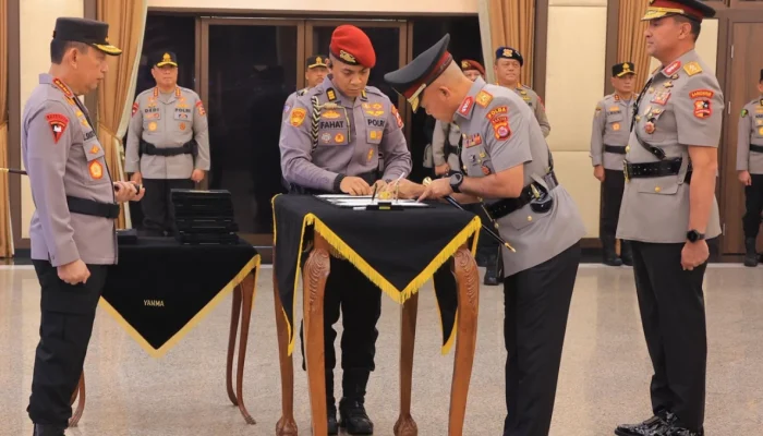 Kapolri Lantik Brigadir Jenderal Polisi sebagai Kapolda Baru