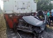 Kecelakaan Kereta Api di Stasiun Bekasi Timur: Investigasi dan Kronologi