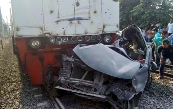 Kecelakaan Kereta Api di Stasiun Bekasi Timur: Investigasi dan Kronologi
