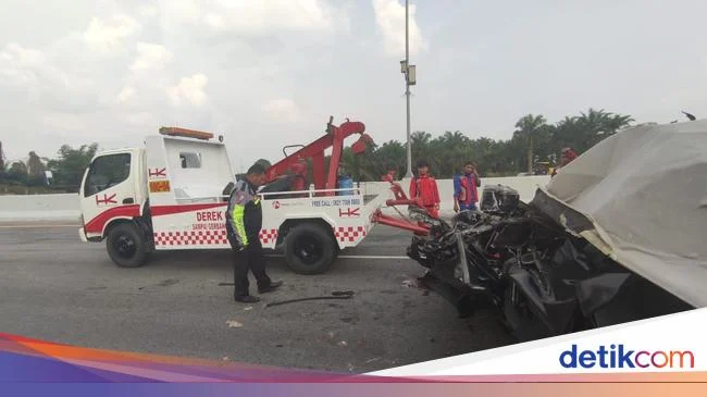 Kecelakaan Maut di Pekanbaru: Siswi Tewas Terlindas Truk