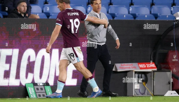 Kejutan di Turf Moor: Scott Parker Tinggalkan Burnley, Siapa Calon Penggantinya?