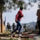 Kekerasan di Tepi Barat: Pemukim Israel Bongkar Makam dan Bakar Rumah Warga Palestina