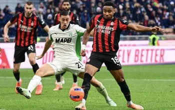 Kemenangan Sassuolo Atas AC Milan Dibayar Mahal: Jay Idzes Cedera, Fabio Grosso Cemas