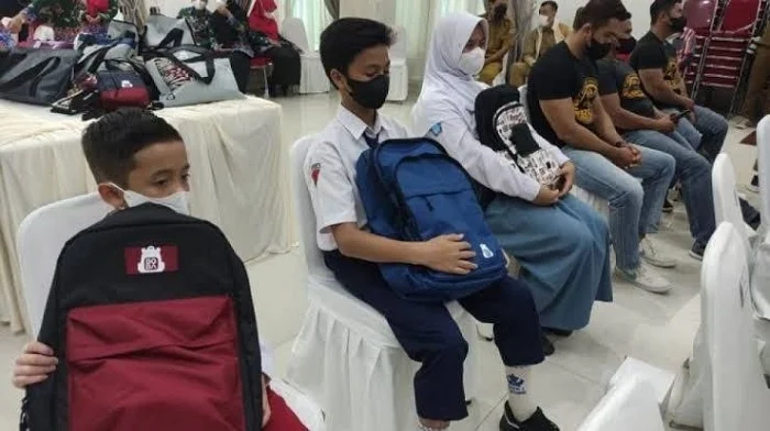 Kemensos Ungkap Temuan Pengadaan Sepatu Sekolah Rakyat Rp 27 Miliar