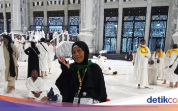 Kisah Haru Guru Ngaji yang Menjemput Haji dengan Menabung Setelah Salat Subuh