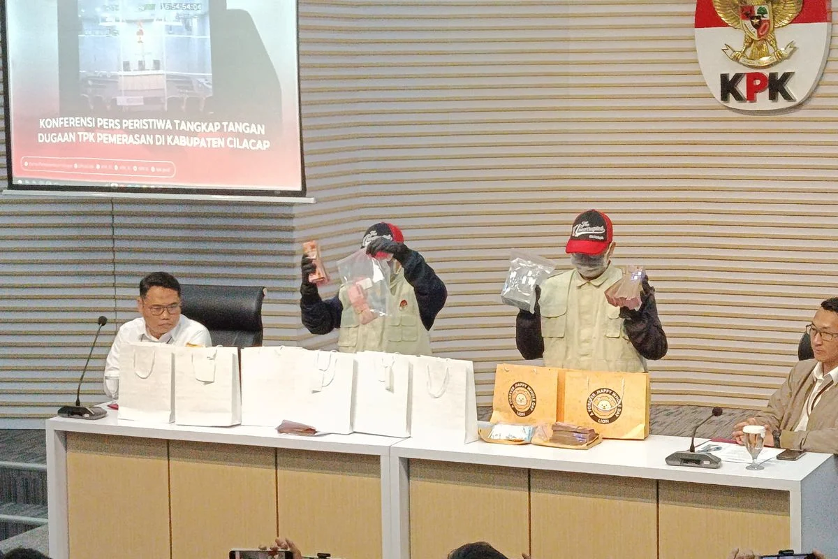 KPK Dalami Kasus Pemerasan THR Bupati Cilacap, ASN Diminta Patungan Rp3-10 Juta