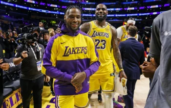 Lakers Playoffs: LeBron Pimpin Kemenangan Besar, Bronny Ciptakan Sejarah, dan Drama Off‑court Membara