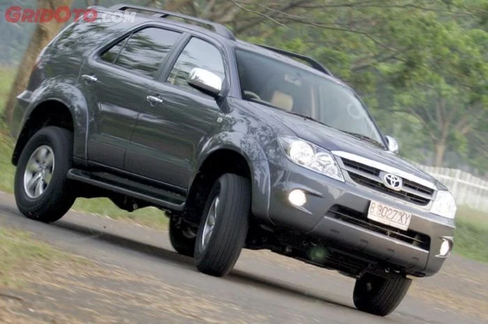 Lebih Murah dari Agya, Harga Toyota Fortuner Bensin 2006 Bekas Makin Masuk Kantong