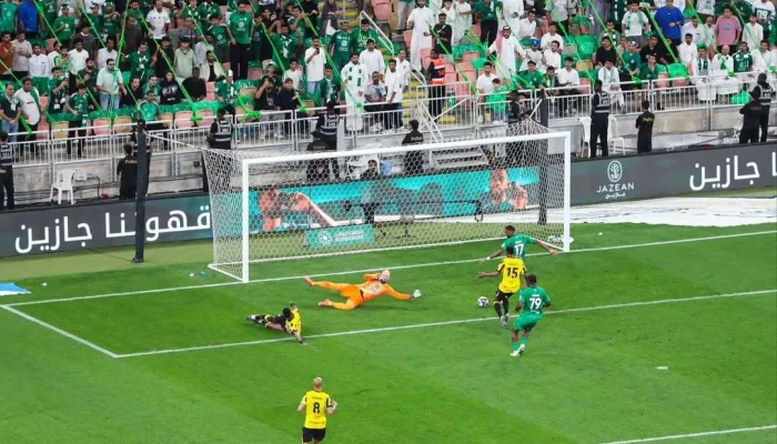 Liga Pro Saudi: Pertandingan Sengit dan Pemain Bintang