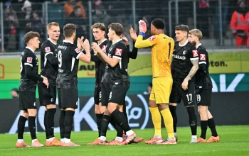 Lille vs Pesaing Jerman Memanas: Bayo Diperangi Stuttgart dan Freiburg, Sementara Kota Siap Gelar Pasar Malam Megah