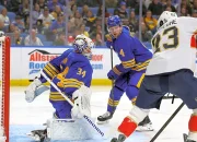 Lyon vs Canadiens: Sabres Ganti Penjaga Gawang, Ukko-Pekka Luukkonen Siap Tampil