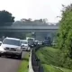 Massal Pecah Ban di Tol Jagorawi: Jasa Marga Ungkap Penyebab, Klaim, dan Upaya Perbaikan