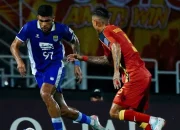 Mees Hilgers Ditautkan ke Selangor FC, Persib Bandung Dijatuhi Sanksi AFC