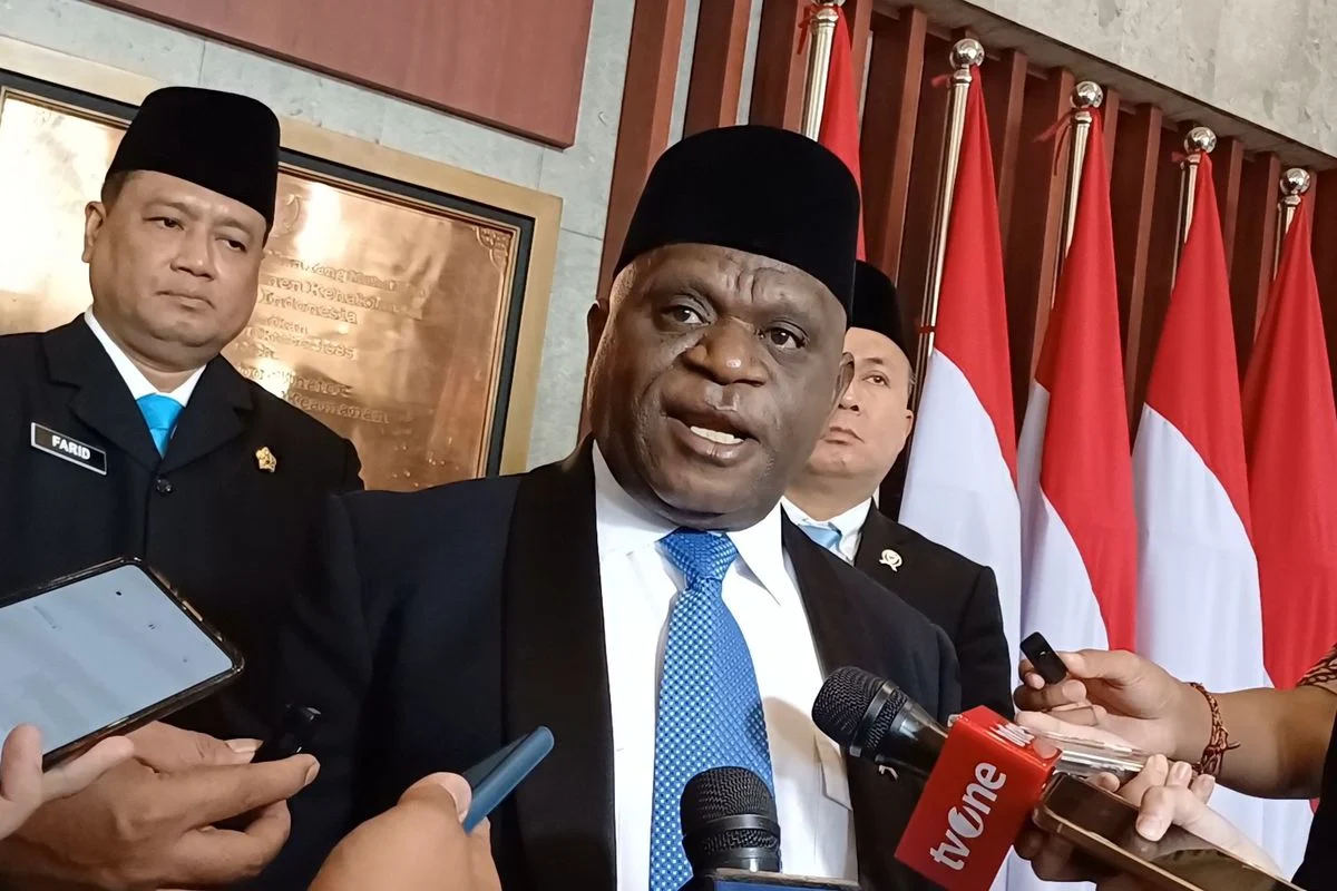 Menteri HAM Natalius Pigai Larang Tembak Begal, Ini Penjelasannya