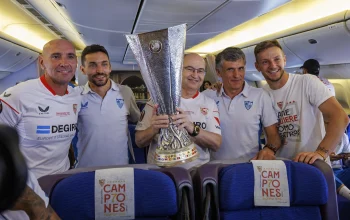 Monchi Raih Gelar Europa League Sebelum Bergabung dengan Espanyol, Sementara Azpilicueta Umumkan Pensiun