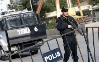 Operasi Gabungan Intelijen Turki dan Suriah Tangkap 10 Tersangka ISIS Buronan Interpol