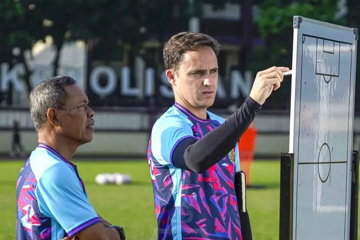 Paul Munster Pastikan Tetap Melatih Bhayangkara FC di Musim 2026/2027