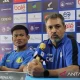 Pelatih Arema FC Tekankan Persaingan Sengit: Persib, Borneo FC, dan Persija Tak Boleh Diabaikan dalam Perburuan Gelar Juara