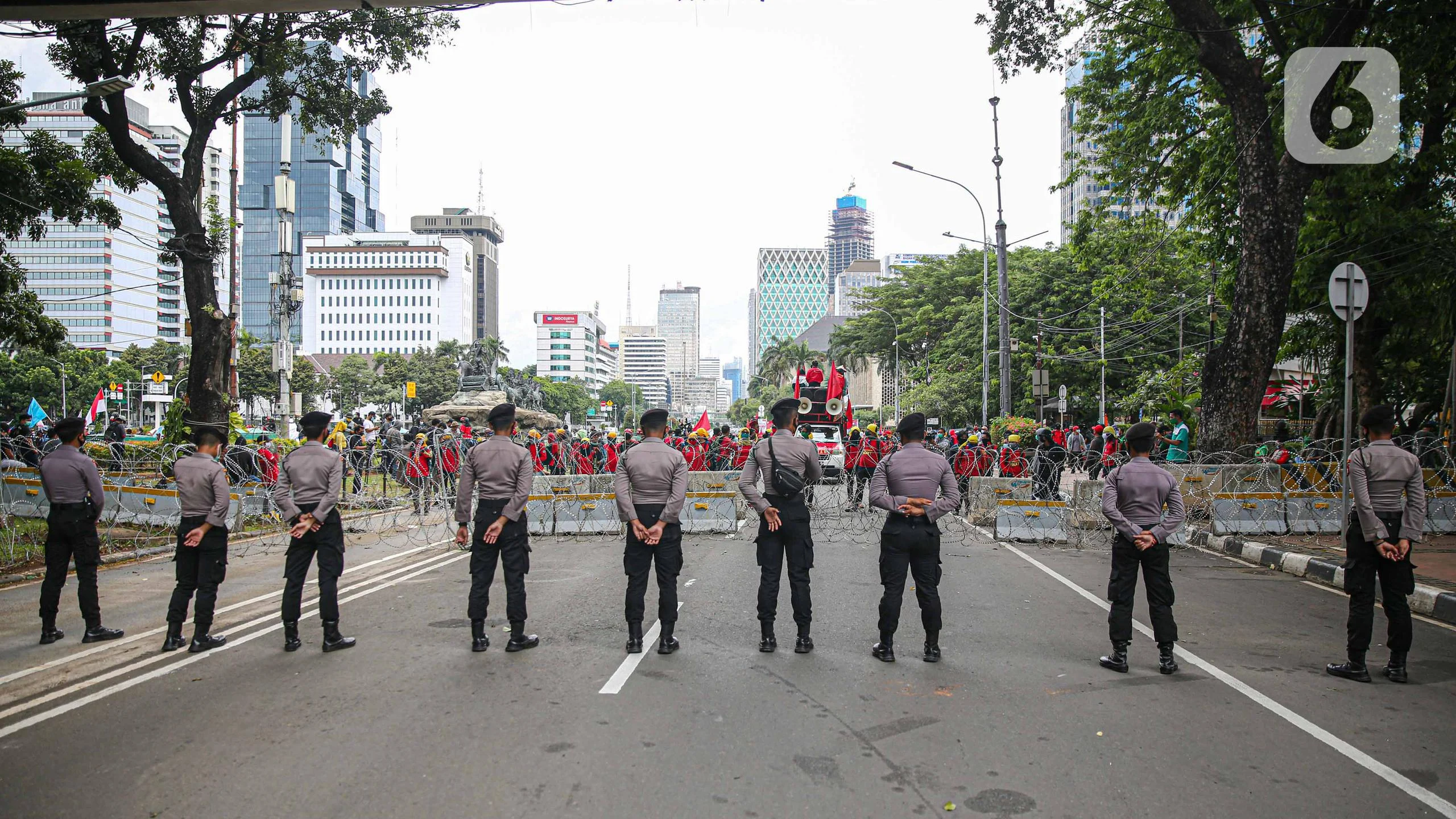 Pengamanan Ketat di Jakarta: 14.237 Personel Gabungan Jaga Titik Demo Harkitnas