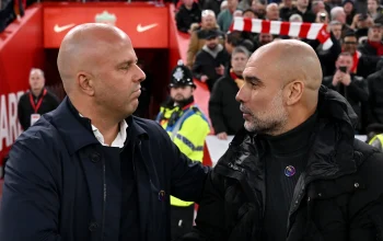 Pep Guardiola dan Arne Slot Bersikukuh Soal Persaingan Liga Inggris