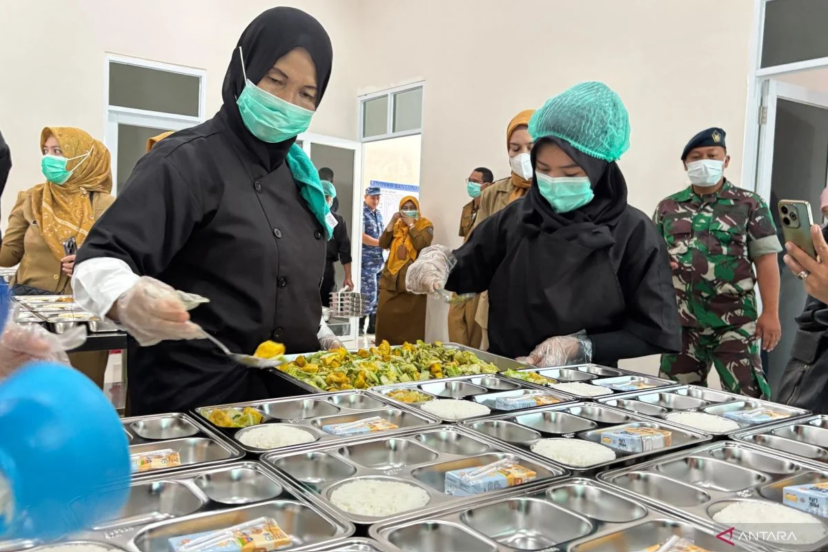 Perguruan Tinggi Dilarang Membuka Dapur Makan Bergizi Gratis, Ini Alasannya