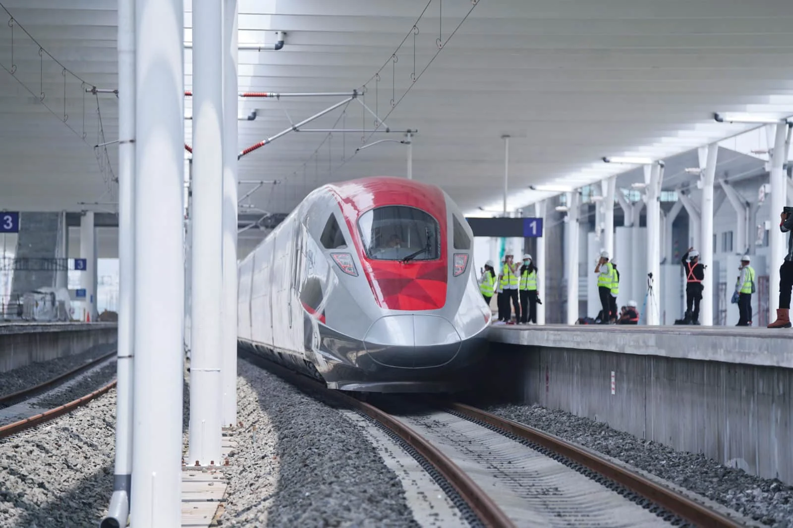 Perkembangan Terbaru di Dunia Kereta Api: Dari Energi Suria hingga Kerja Sama Internasional