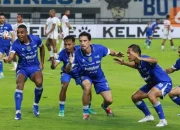 Persib Bandung Kukuh di Puncak Klasemen Sementara BRI Super League