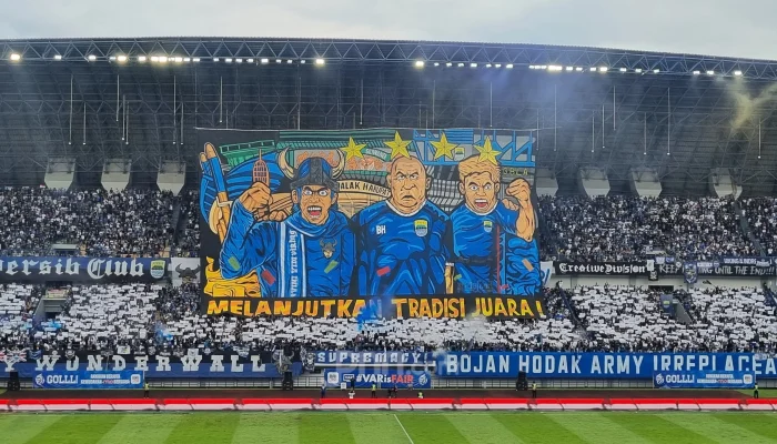 Persib Bandung Menang Dramatis Atas Persija Jakarta, Kontroversi Wasit dan Provokasi Suporter
