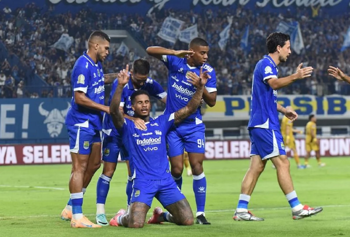 Persib Bandung Raih Hattrick Juara Liga Indonesia, Borneo FC Finis di Posisi Kedua