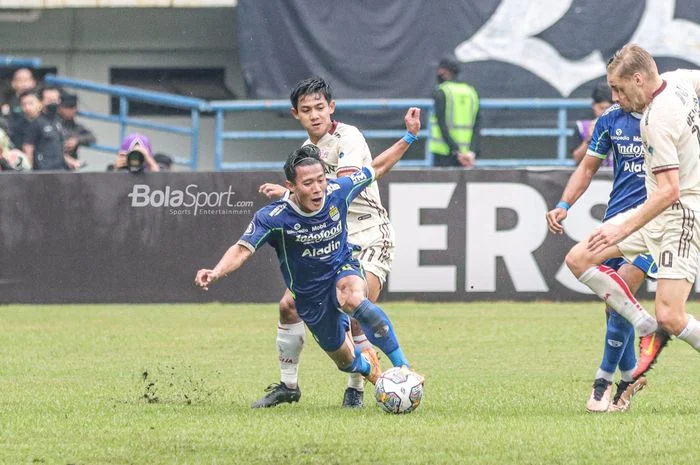 Persija Jakarta vs Persib Bandung: Pertarungan Sengit di Lapangan