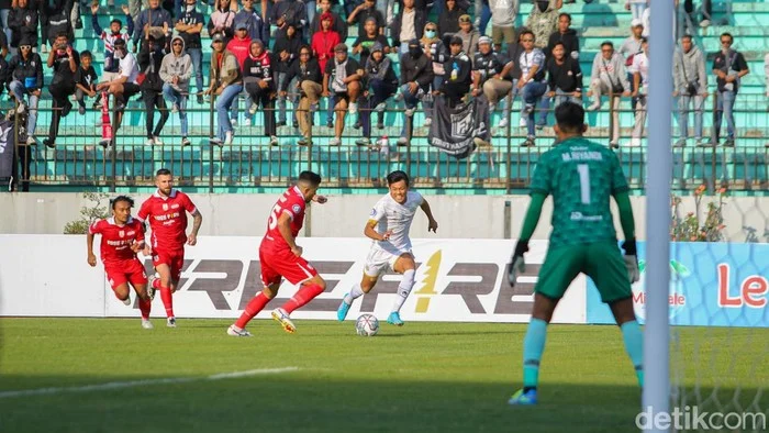 Pertandingan Sengit di Liga 1: Persis vs Dewa United dan Pemain Timnas Indonesia
