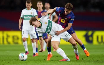 Pertandingan Seru Elche vs Alavés dan Barcelona vs Real Betis