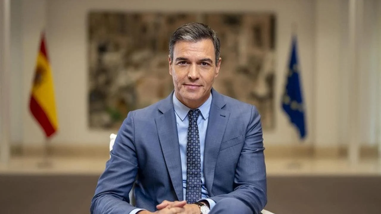 Pesawat PM Spanyol Pedro Sanchez Mendarat Darurat di Turki