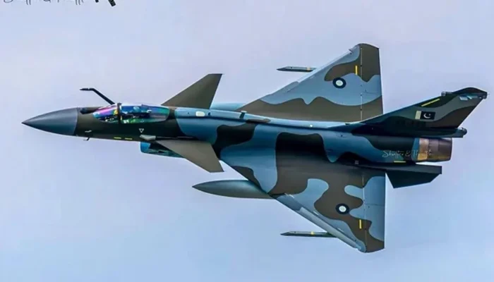 Pesawat Tempur J-10C Tiongkok Siap Dilengkapi Rudal Udara-ke-Udara Terjauh di Dunia