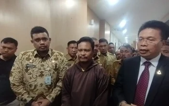 PHK Toba Pulp Lestari: 80% Karyawan Terancam, Bobby Nasution Janji Alih Data ke Perhutani dan Kemenaker Tegas!